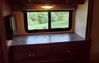 2013 Winnebago Vista 27N (Russ & Dona's Coach)