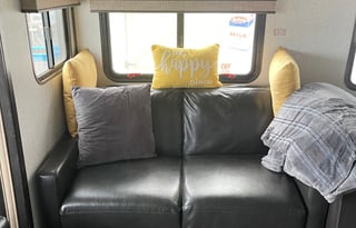 2020 Forest River Surveyor Luxury 265RLDS Tina