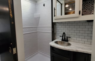 The Happy Camper | Bunks & Upgraded Queen Mattress