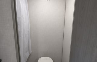 2022 Coleman Lantern LT 17B