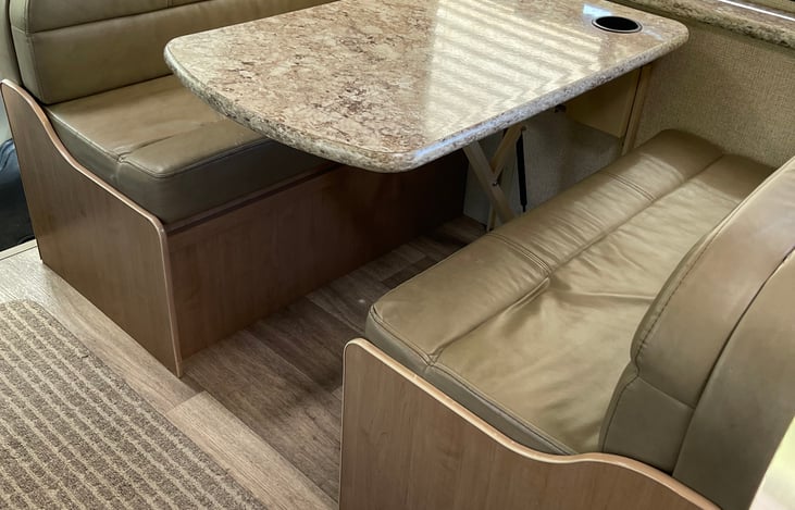 Dinette/sleeper