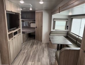 Winnebago Minnie Winnie 2301BHS