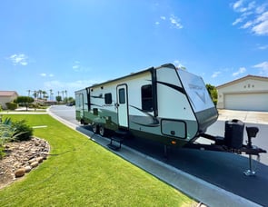 Starcraft Launch Outfitter 27BHU