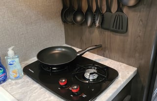 The Rolling Cabin, Sleeps 4 (Free insurance)