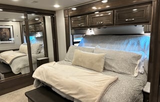 Frank and Suzanne's Motorhome Rental