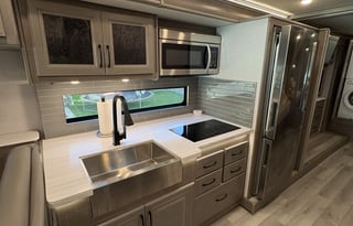 2024 Fleetwood RV Frontier 34GT