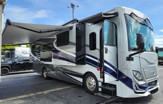 2022 Fleetwood RV Frontier 34GT