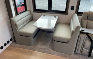 Brand New Dynamax DX3! luxury on wheels