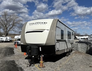 Forest River RV Wildwood Heritage Glen Hyper-Lyte 23BHHL