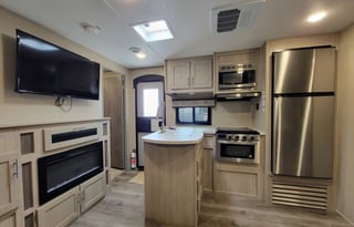 Catalina Legacy 343BHTS