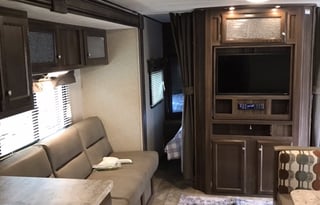 2018 Coachmen RV Apex Ultra-Lite 300LE