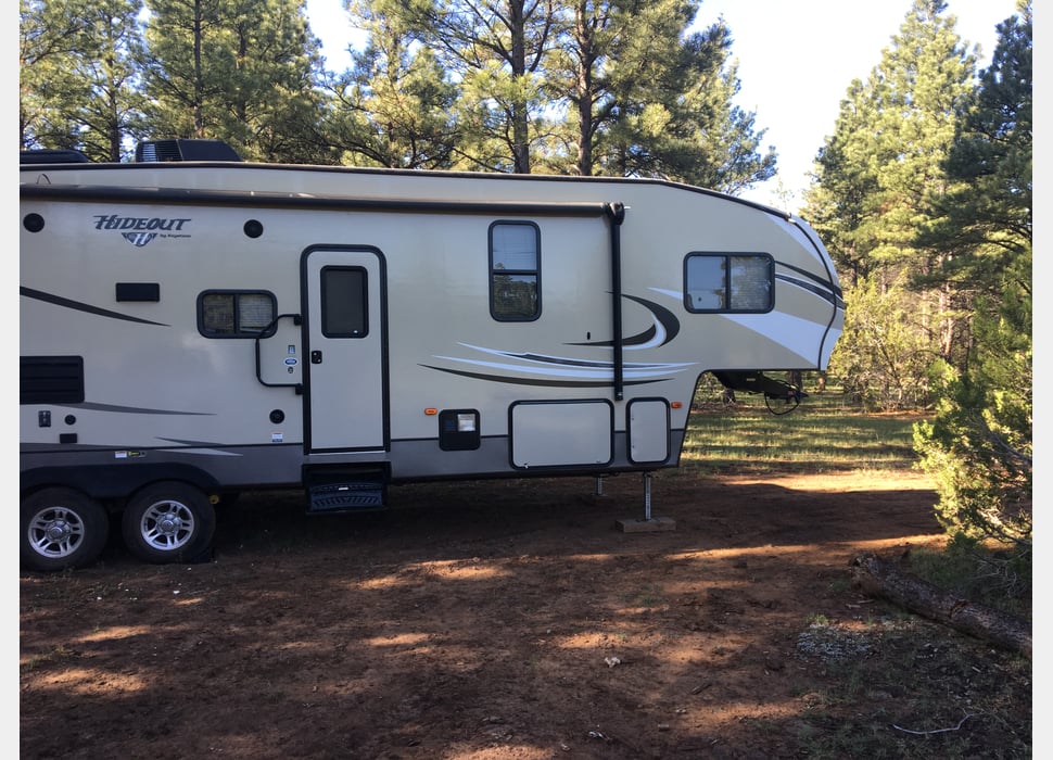 Fifth Wheel rentals in Peoria