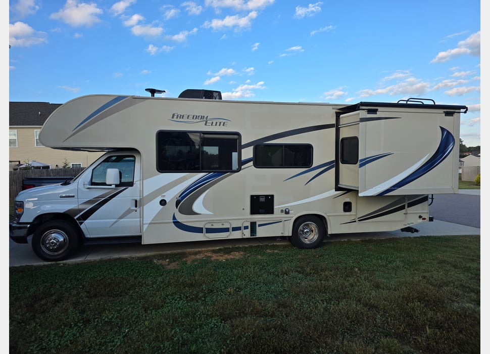 Class C Motor Home rentals in Knoxville