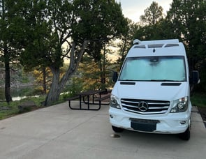 Roadtrek Adventurous CS