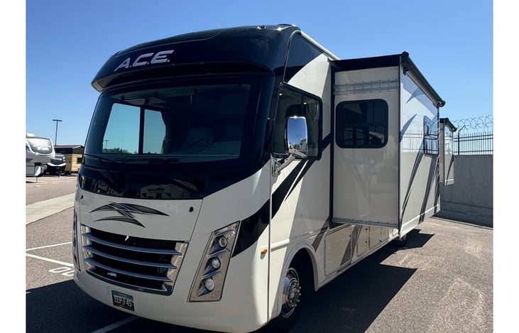 Ramblin' Renata Exterior