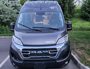 Winnebago Solis 59PX