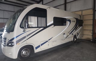 2017 Thor Motor Coach Axis 25.2