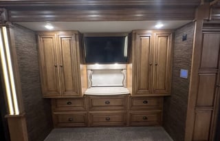 Victory delivered, Newmar Dutch Star