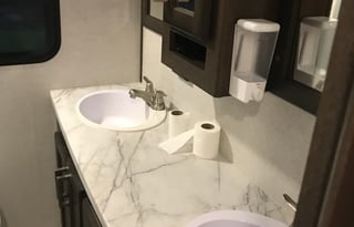 Dutchmen Atlas Fifth Wheel