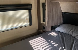 2019 Pacific Coachworks Powerlite 2514