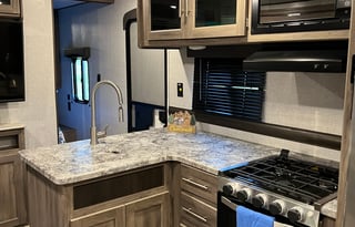 2022 CrossRoads RV Zinger Lite ZR270BH