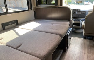 2020 Thor Motor Coach Freedom Elite