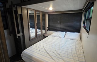 Potter's Paradise - DELIVERY ONLY