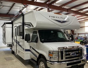 Coachmen RV Freelander 30BH Ford 450