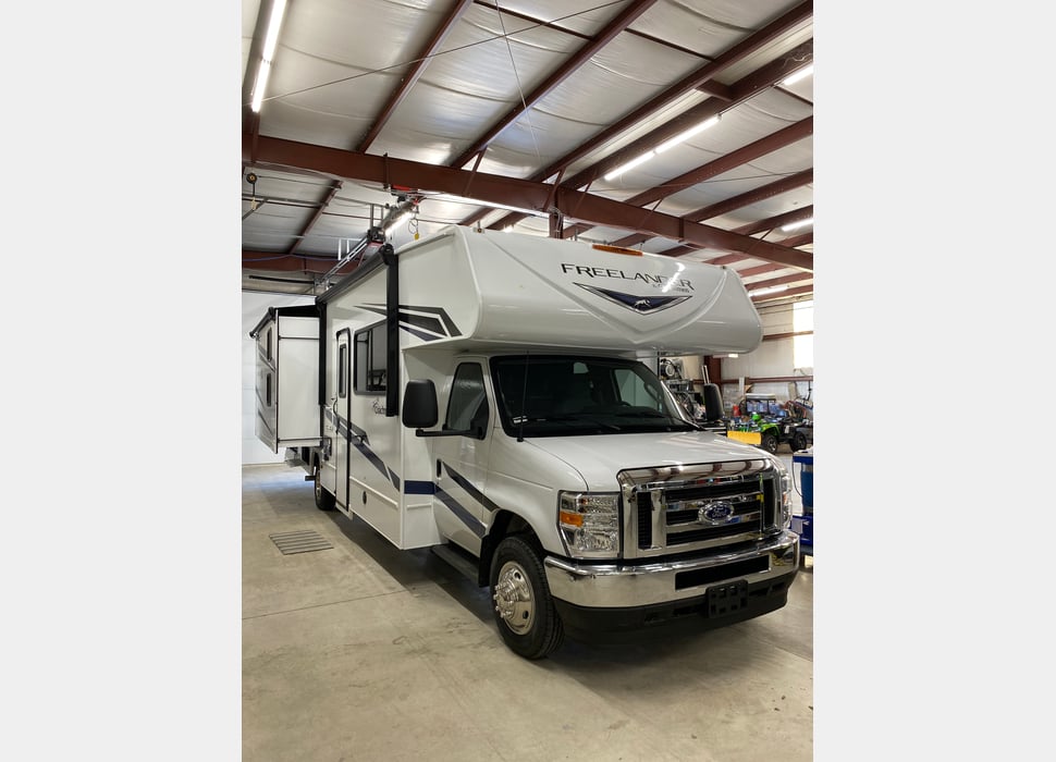 Class C Motor Home rentals in Piqua