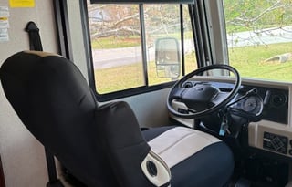 Travel with Ease & Comfort! Pets Welcome