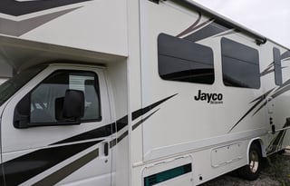 Kristen’s Vacation Home on Wheels