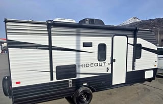 2021 Keystone Hideout