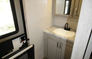 2022 Keystone RV Avalanche 390DS