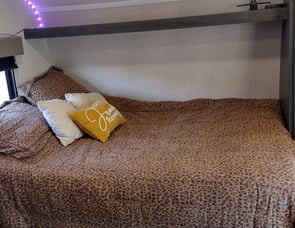 Dutchmen RV Aspen Trail LE 1950BH