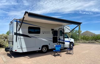 EZ to drive- 2021 Perfect Size Class C HotelBuster