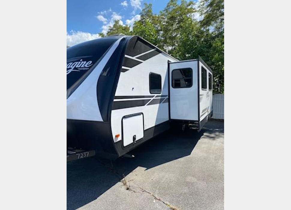 Travel Trailer rentals in Bybee