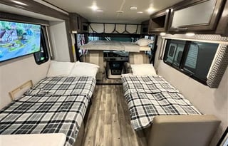 2021 Holiday Rambler Admiral 34J Bunkhouse