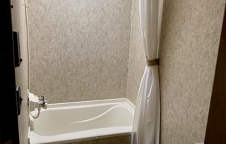 2018 Prime Time RV Avenger ATI 27DBS