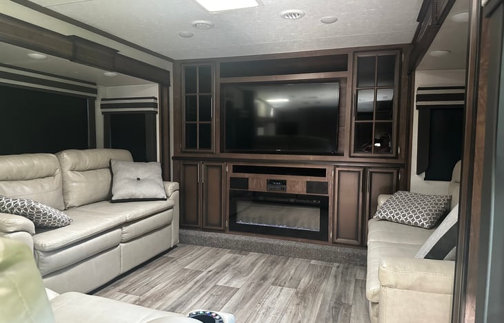 Front living area 2 pull out sleeper sofas