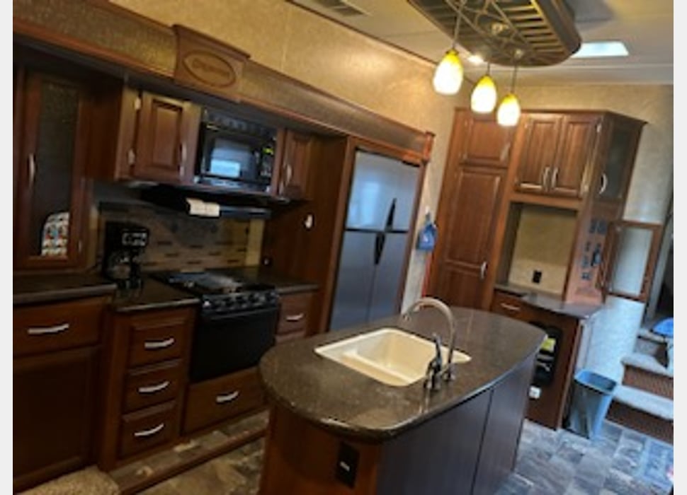 Fifth Wheel rentals in Rice