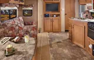 Cute, Cozy, & Clean Bunkhouse - sleeps up to 9