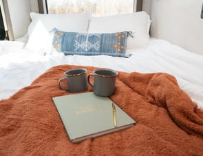 Thor Motor Coach Eddie Bauer 21EB