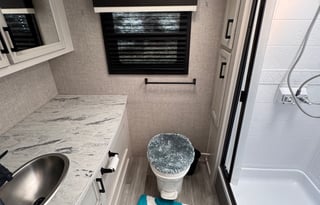 2022 Jayco Jayfether 25RB Perfect for Couples