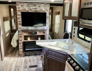 Keystone RV Hideout 318LHS