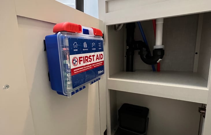 Emergency kit provided.