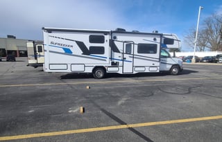 Adventure seekers pet friendly RV rental