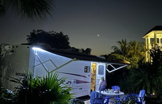 Adventure-Ready 2019 Winnebago Outlook 25J –