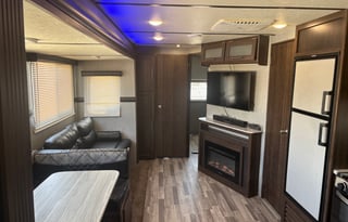 Marylisa's 2020 Zinger 9 sleeper