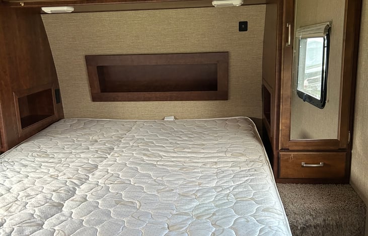 Master Bedroom. Queen Mattress. Ceiling A/C Unit