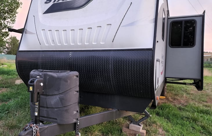 Hitch automatic lift and propane